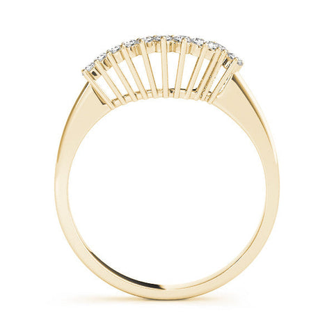 Yellow gold Round Diamond V-Shaped White Gold Band with Prong Setting