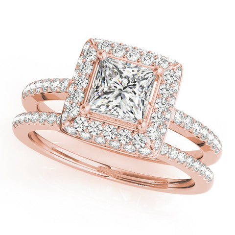 Rose gold Princess Cut Halo Pavé Solitaire Ring with Four-Prong Setting
