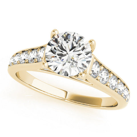 Yellow gold Princess Brilliant Cut Diamond Engagement Ring with Pavé Band and Four-Prong Setting