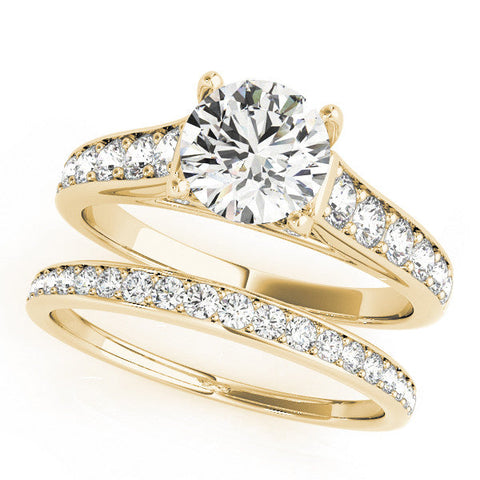 Yellow gold Princess Brilliant Cut Diamond Engagement Ring with Pavé Band and Four-Prong Setting