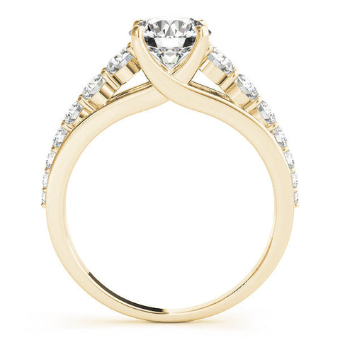 Yellow gold Cushion Brilliant Diamond Pavé Band with Six-Prong Setting