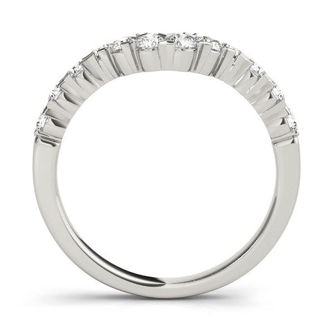 White gold V-Shaped Diamond Round Cut Pavé Band with Prong Setting