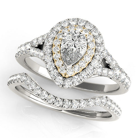 Yellow gold Double Halo Pear-Shaped Split Shank Diamond Ring with Prong Setting