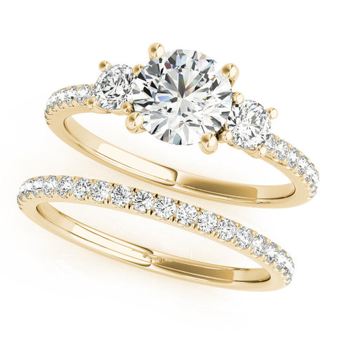 Yellow gold Three-Stone Round Cut Diamond Pavé Band with Prong Setting
