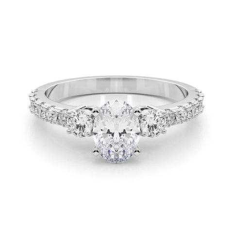 White gold Oval Cut Three-Stone Diamond Pavé Band with Prong Setting