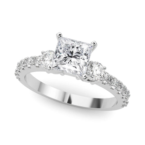 White gold Heart Cut Three-Stone Diamond Pavé Band with Prong Setting