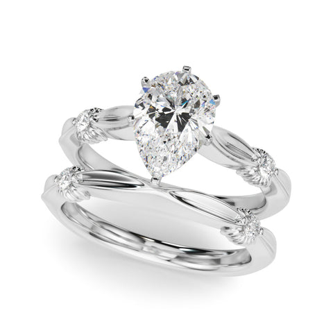White gold Pear Solitaire Diamond Twisted Band with Four-Prong Setting