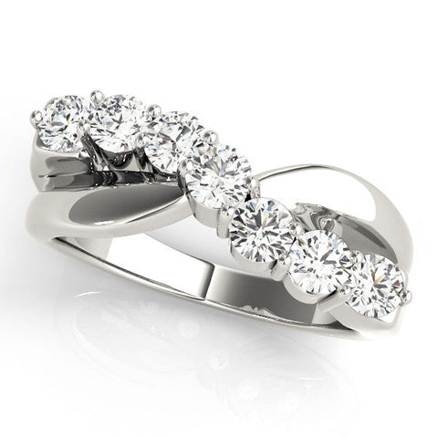 White gold Round Brilliant Prong Set Diamond Crossover Band