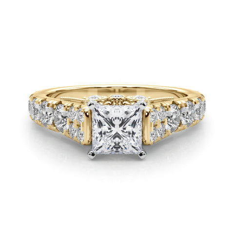 Yellow gold Princess Cut Diamond Pavé Band Solitaire with Four-Prong Setting