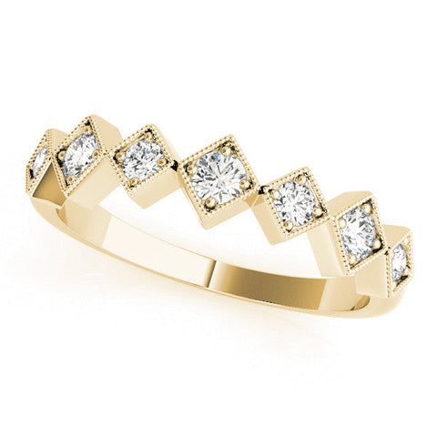 Yellow gold Milgrain Square Bezel Round Diamond Chevron Band