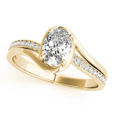 Yellow gold Radiant Solitaire Diamond Ring with Split Shank and Prong Setting