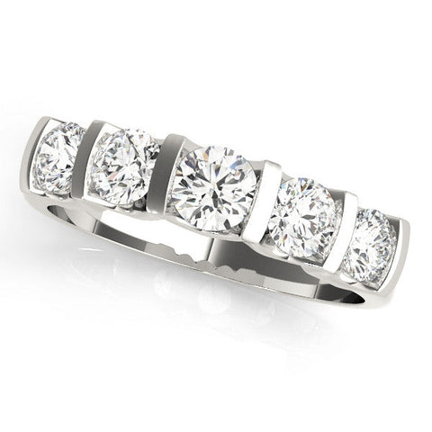 White gold Channel-Set Round Diamond Five-Stone Band