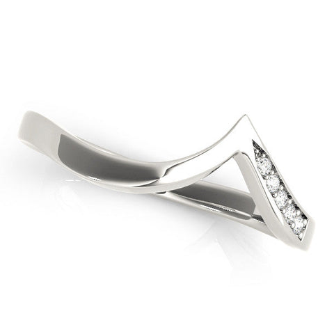 White gold Chevron Diamond Pavé Twist Band