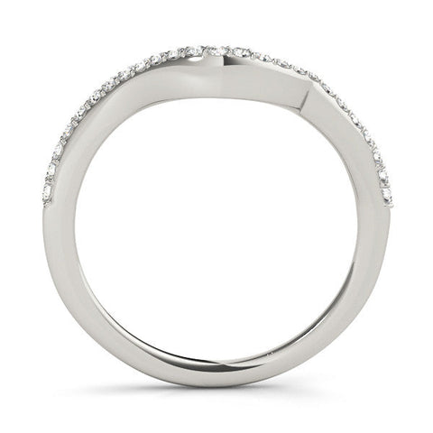 White gold Round Diamond Pavé Twist Band with Shared Prong Setting