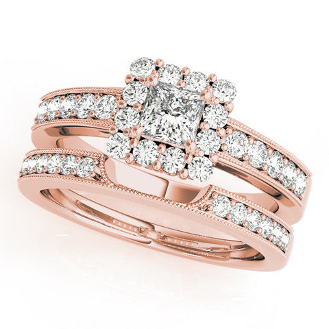 Rose gold Princess Cut Halo Diamond Pavé Engagement Ring with Milgrain Detailing
