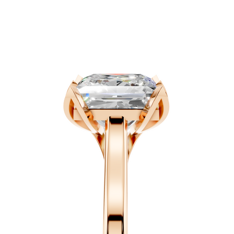 Rose gold Princess Cut Solitaire Diamond Ring with Flower-Prong Setting and Classic Band