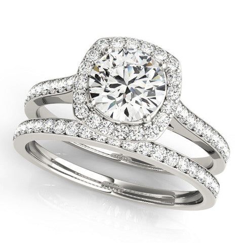 Platinum Cushion Halo Round Diamond Pavé Band with Four-Prong Setting