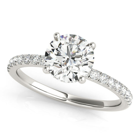 White gold Heart Solitaire Diamond Pavé Band with Four-Prong Setting