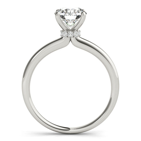 Platinum Round Solitaire Diamond Ring with Four-Prong Setting and Classic Band