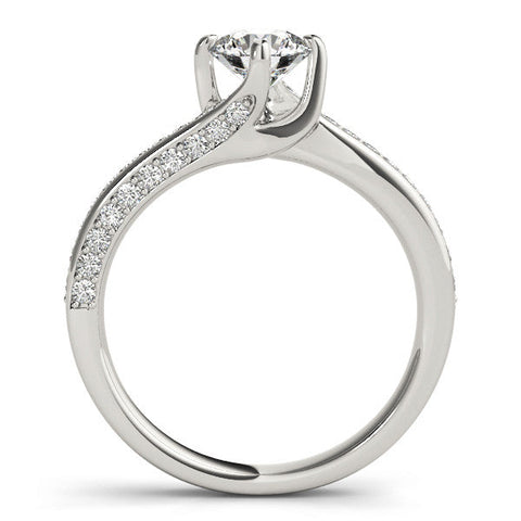 Platinum Round Solitaire Diamond Twist Band with Pavé Setting and Four-Prong Setting