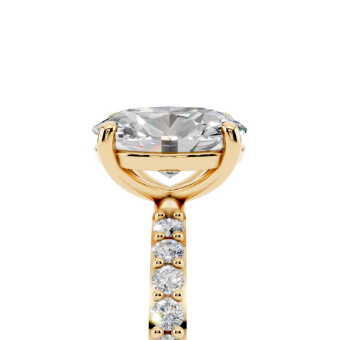Yellow gold Heart Cut Diamond Pavé Band Solitaire Ring with Four-Prong Setting