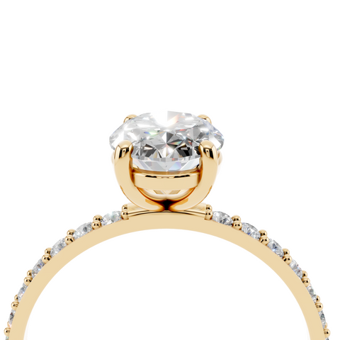 Yellow gold Cushion Cut Diamond Pavé Band Solitaire Ring with Four-Prong Setting