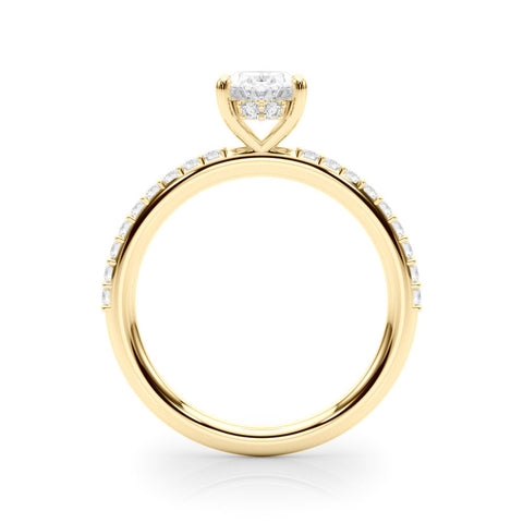 Yellow gold Oval Cut Diamond Pavé Band with Four-Prong Setting