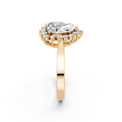 Yellow gold Pear Cut Diamond Pavé Band Solitaire Ring with Four-Prong Setting