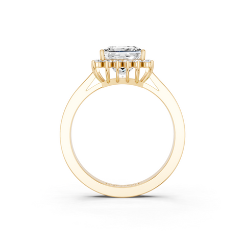 Yellow gold Princess Cut Diamond Pavé Band Solitaire Ring with Four-Prong Setting