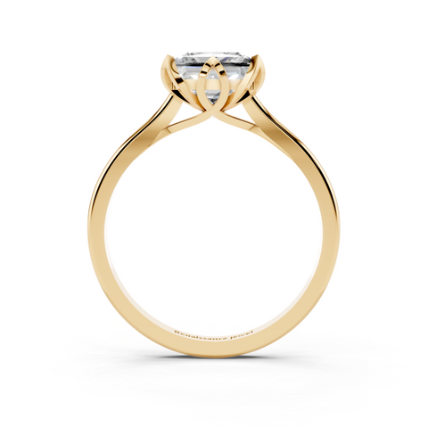 Yellow gold Princess Cut Solitaire Diamond Ring with Flower-Prong Setting and Classic Band