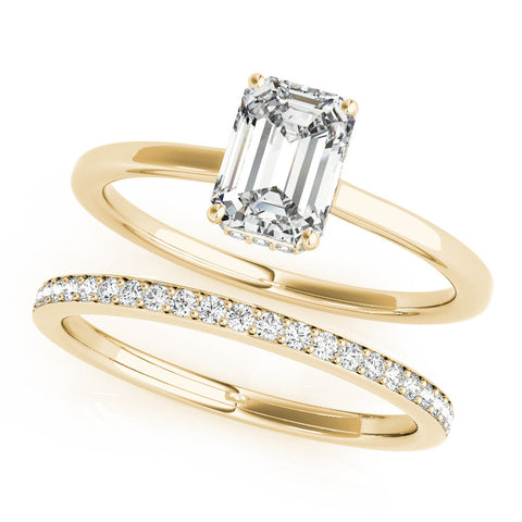 Yellow gold Radiant Cut Solitaire Engagement Ring with Four-Prong Setting on a Classic Band