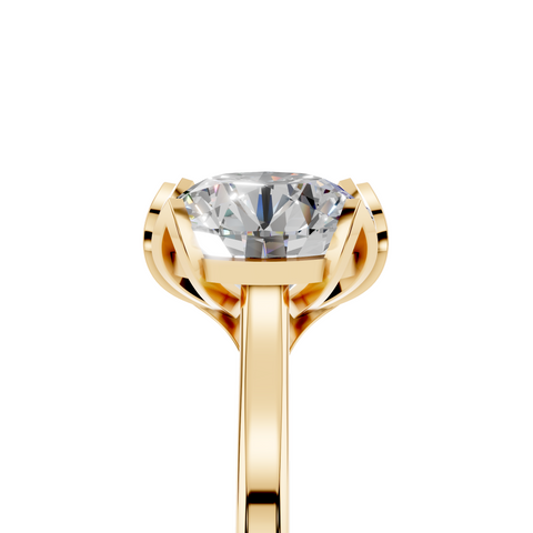 Yellow gold Round Cut Solitaire Diamond Ring with Flower-Prong Setting and Classic Band