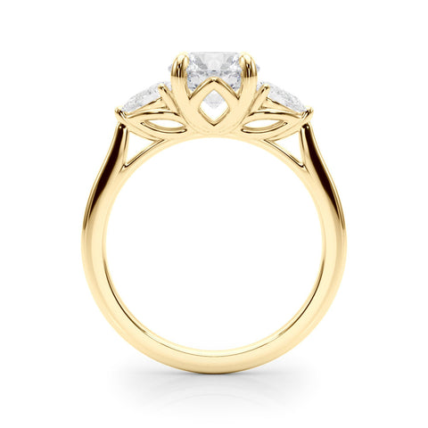 Yellow gold Three-Stone Round Brilliant Diamond Solitaire Ring with Tapered Band and Four-Prong Setting