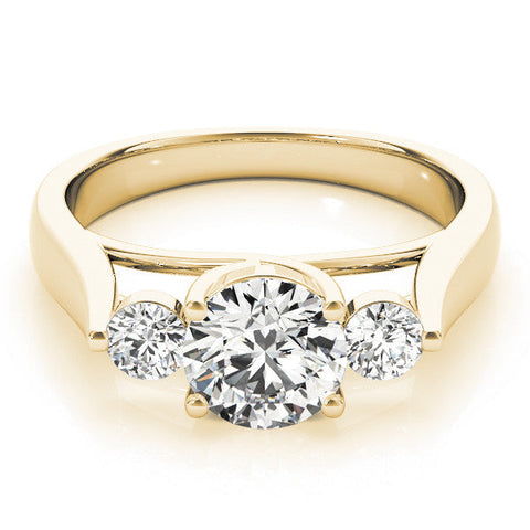 Yellow gold Three-Stone Round Diamond Solitaire with Tapered Band and Four-Prong Setting